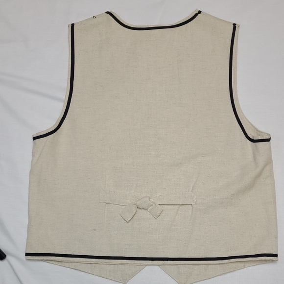 New directions unique Cream and black Giraffe Embroidered Vest - Picture 6 of 9